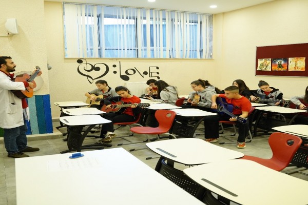 Beyoğlu Koleji - Ortaokul & Anadolu Lisesi