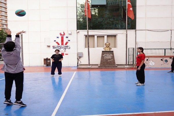 Beyoğlu Koleji - Ortaokul & Anadolu Lisesi